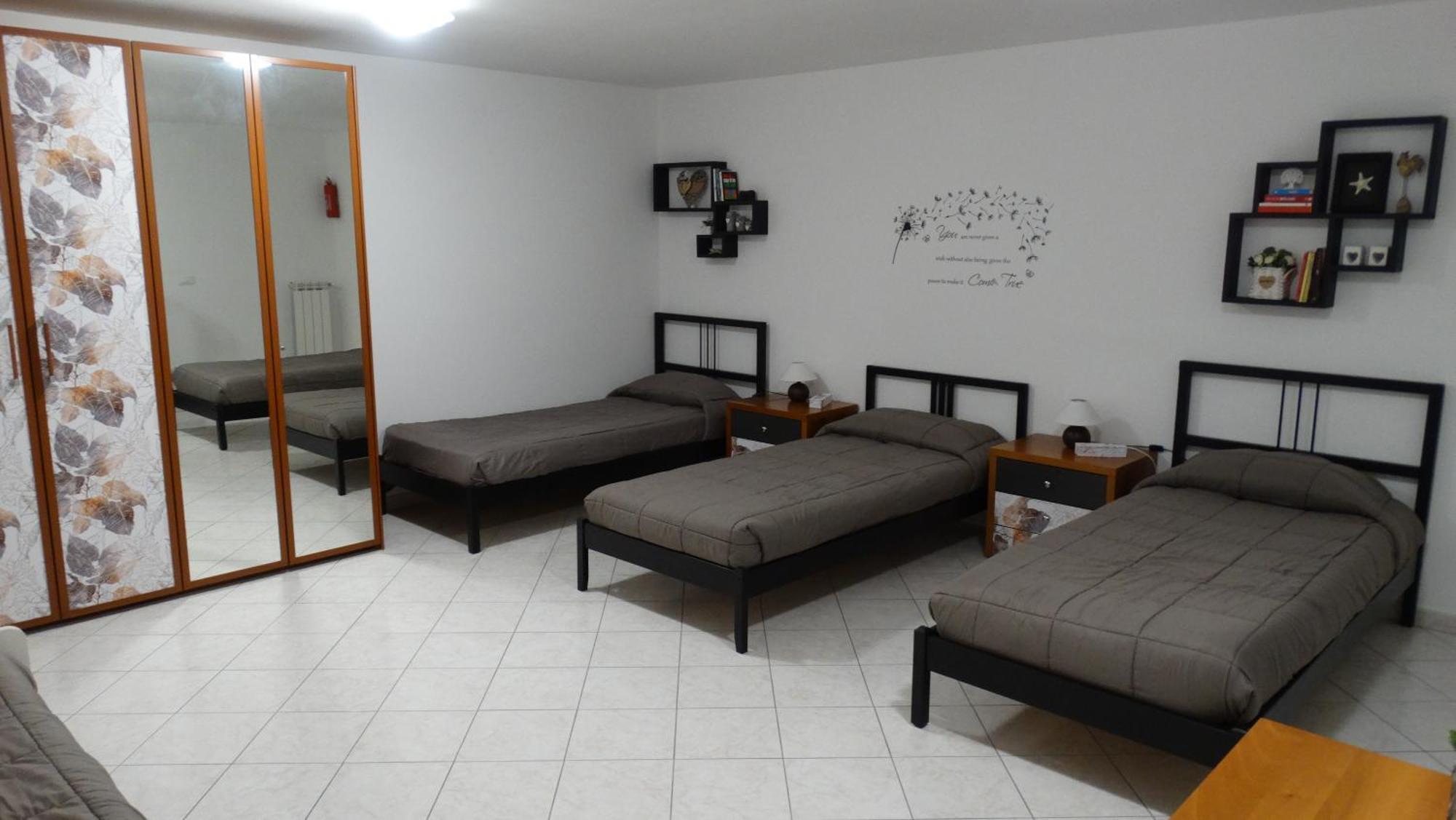 Rose Apartment Luni المظهر الخارجي الصورة